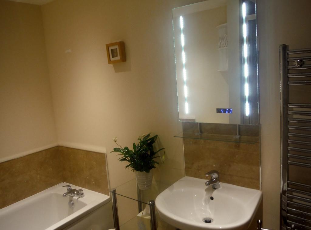 Old Templars Cottage Spittal  部屋 写真
